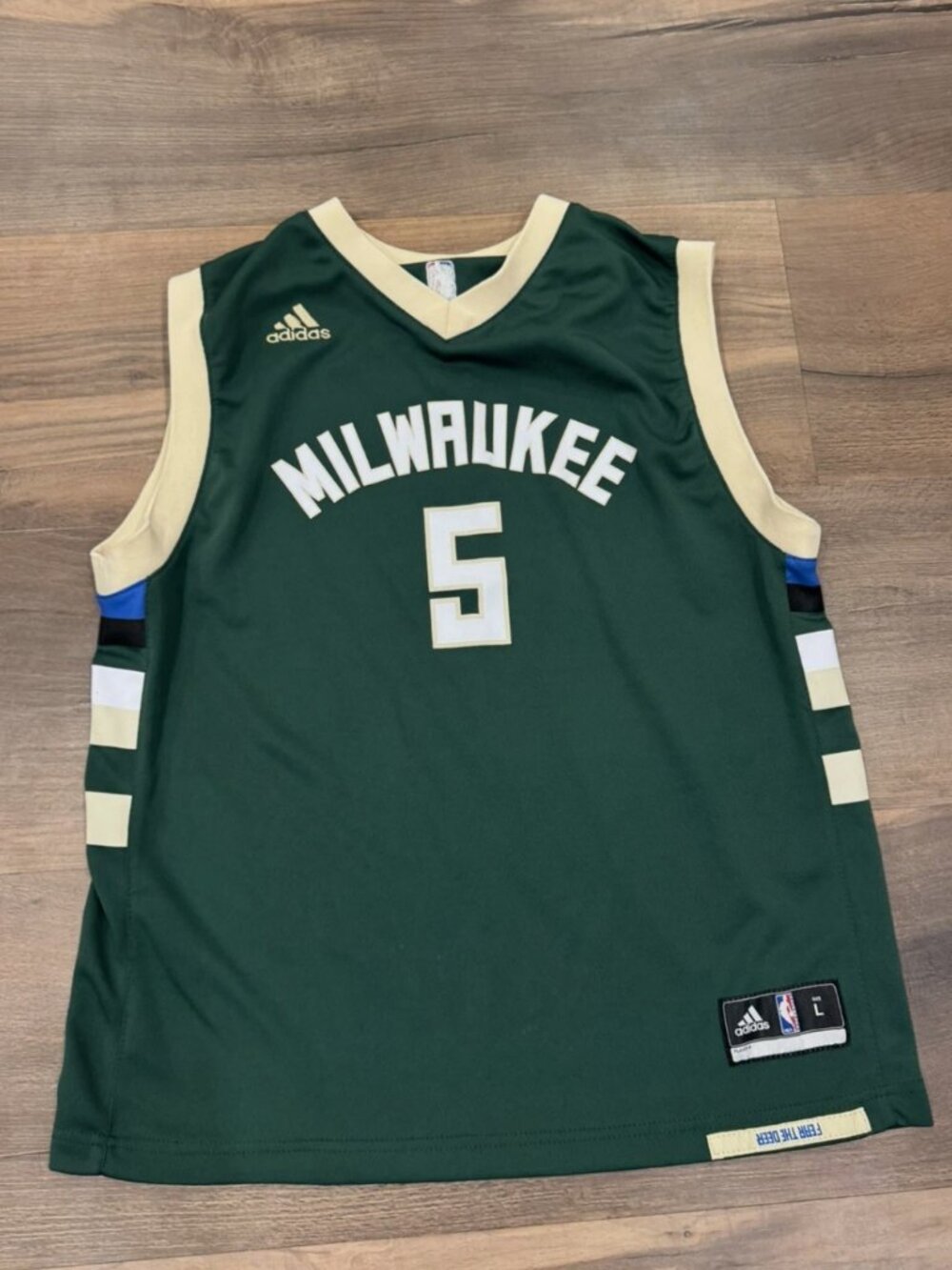Milwaukee Bucks Jersey Youth Large Green NBA Carter-Williams Adidas
